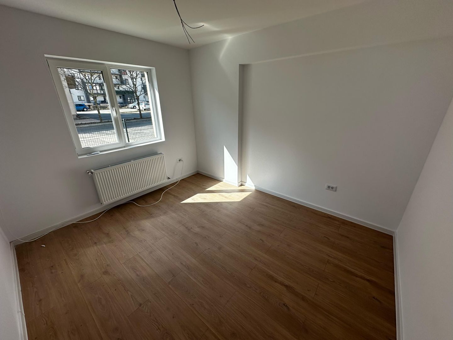 AP. 3 CAMERE - GRADINA PROPRIE 100MP, LOC PARCARE INCLUS, COMISION 0% - Poză 4