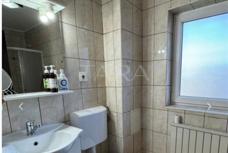 Apartament cu 3 camere pe două nivele. - Poză 5