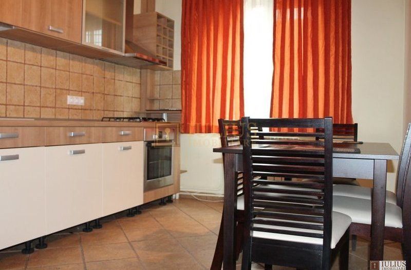 Casa de inchiriat in zona Lipovei - Pomiculturii. Curte comuna, ctr. Anaf. - Poză 3