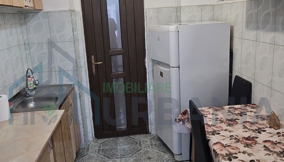 # închiriez AP 2 cam D -zona Podu' de Fier - Poză 3