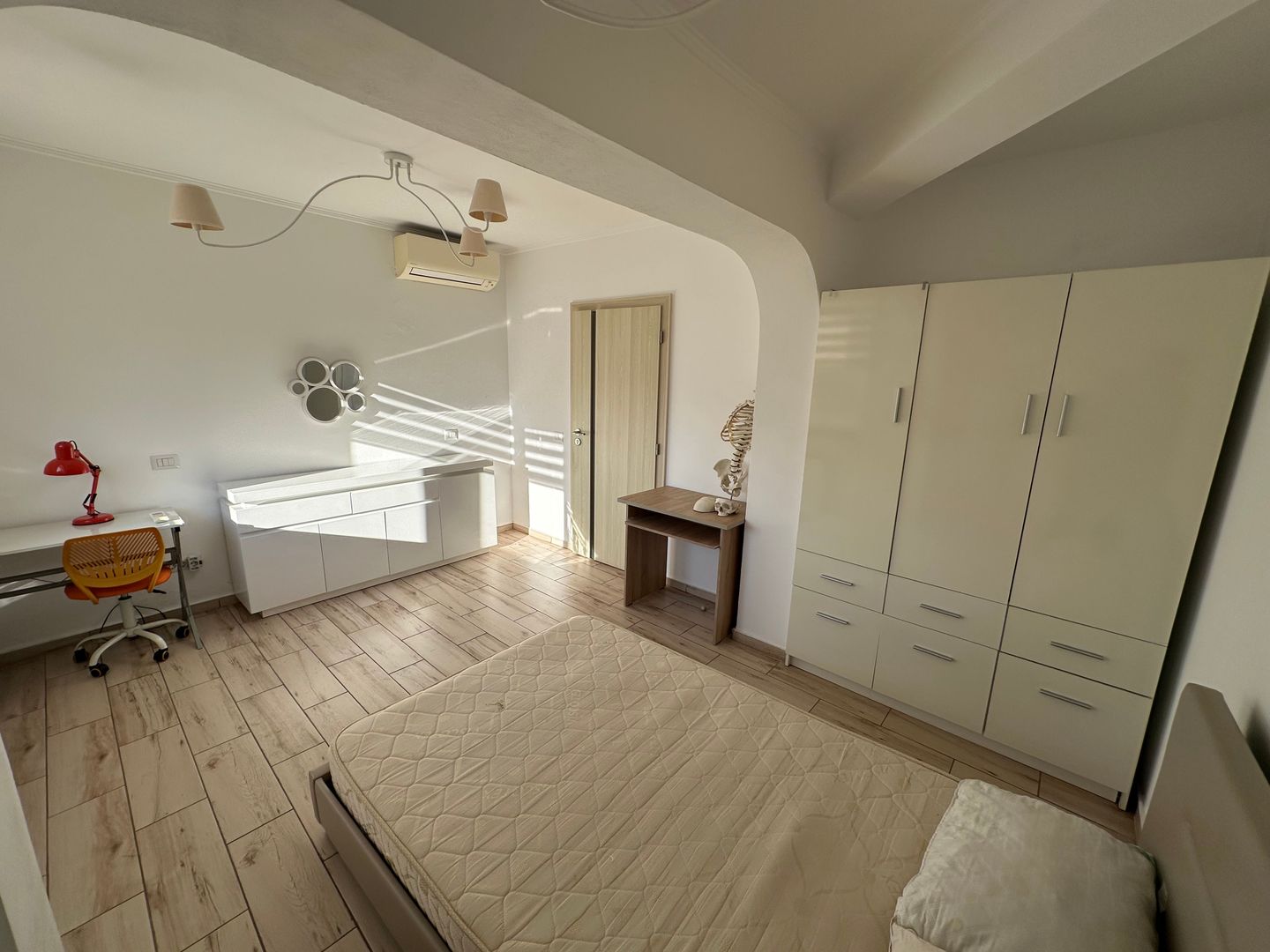 Apartment 4 camere Piata Unirii aproape de Medicina - Poză 16