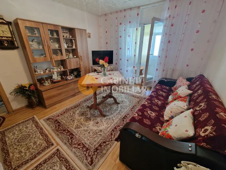 Apartament cu 2 camere semidecomandat zona Zimbru - Poză 1