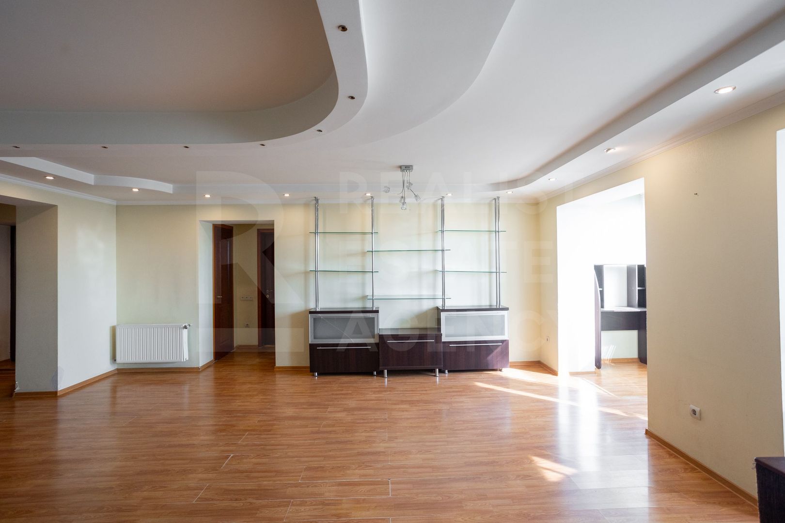 Vânzare, apartament, 3 camere, strada Melestiu, Centru - Poză 3