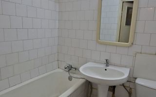 Apartament 4 camere Nord ,Etaj 3 la Poarta Scolii nr 14 - Poză 5