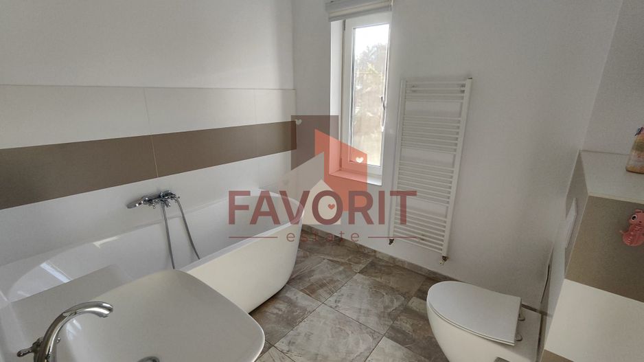 Disponibila imediat. Zona excelenta langa padure si Kaufland . - Poză 9