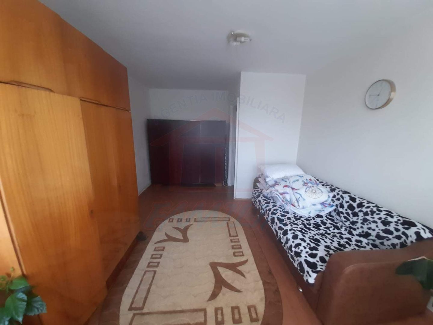 SE VINDE APARTAMENT CU 2 CAMERE, MAZEPA 1, 69.000 EURO - Poză 2