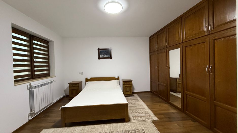 Casa / Vila cu 7 camere de vanzare in Ovidiu Sud Constanta - Poză 4