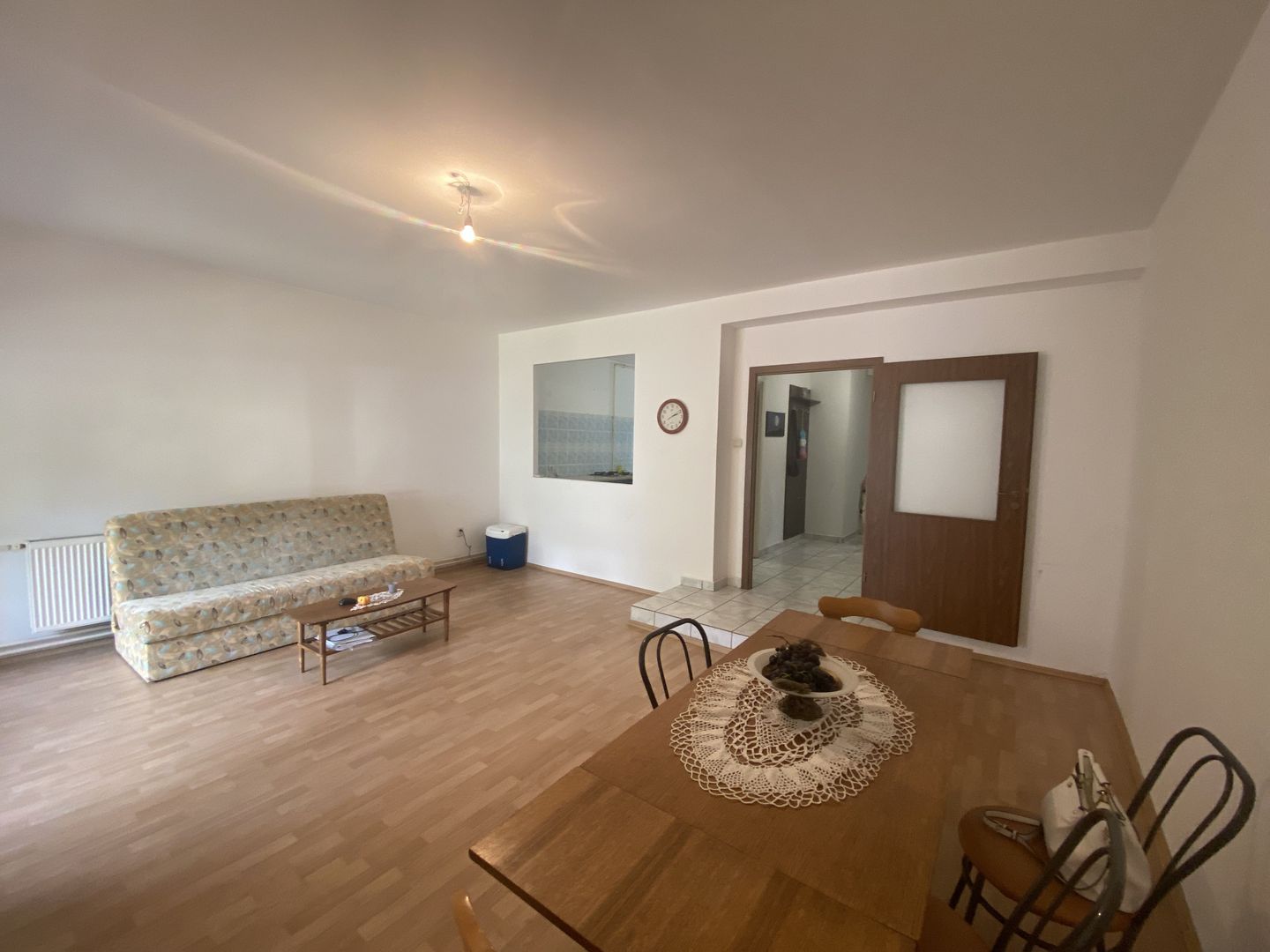 Casa de vânzare/închiriere zona Lunei - Poză 1