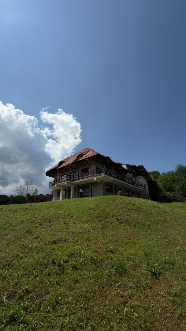 Pensiune Vila Prahova Breaza  10 camere | 3862 mp teren - Poză 44