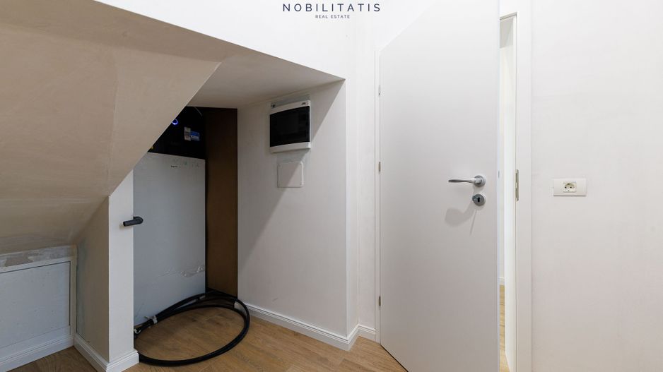 Duplex de vanzare la liziera padurii - 130 mp, 4 bai & 4 dormitoare - Poză 27