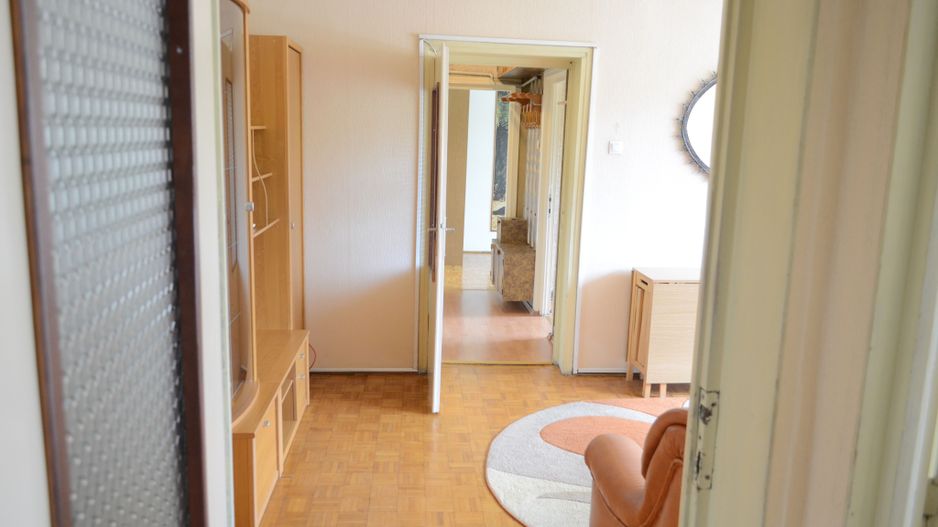 De inchiriat  apartament ultracentral cu garaj - Poză 3