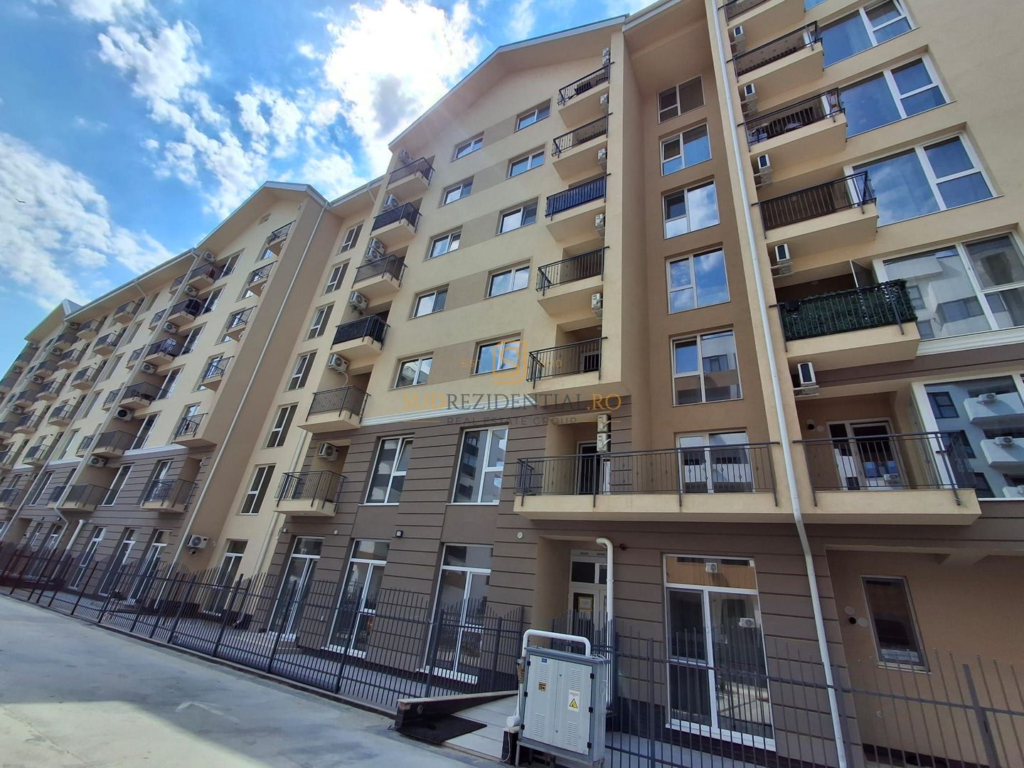 Garsoniera spatioasa, prima inchiriere, metrou Berceni, Biruintei - Poză 1