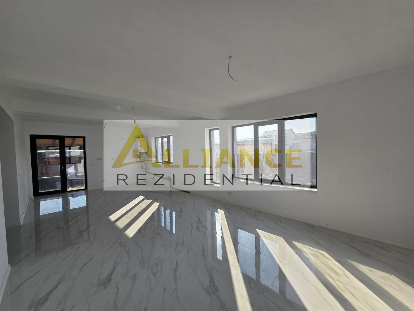 Vila individuala- 5 camere- 3 bai- incalzire pardoseala- - Poză 3