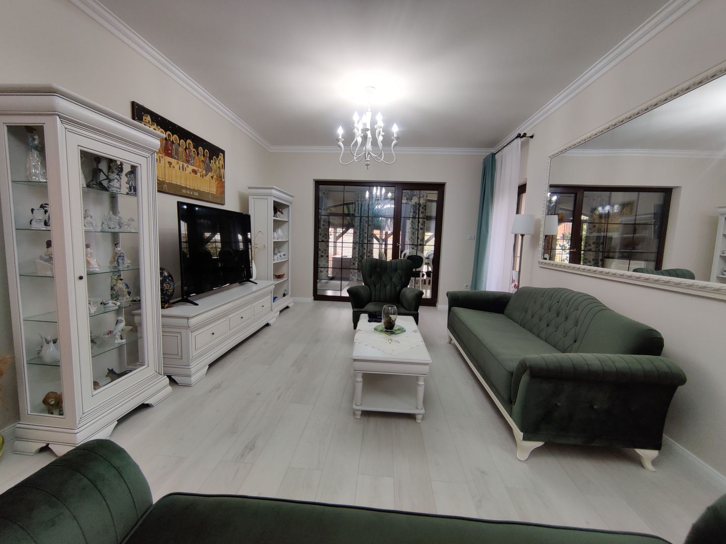 CASA  DEOSEBITA LA  SACALAZ IN SUPRAFATA DE 153 MP - Poză 1