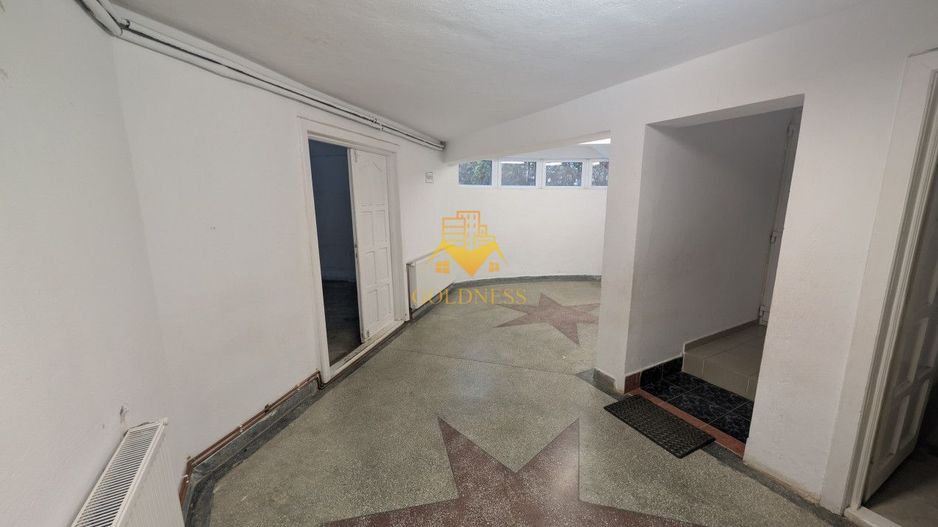 Casa/Spatiu de birou,Andrei Muresanu, 9 Camere,10 Parcari,Curte 2000mp - Poză 25