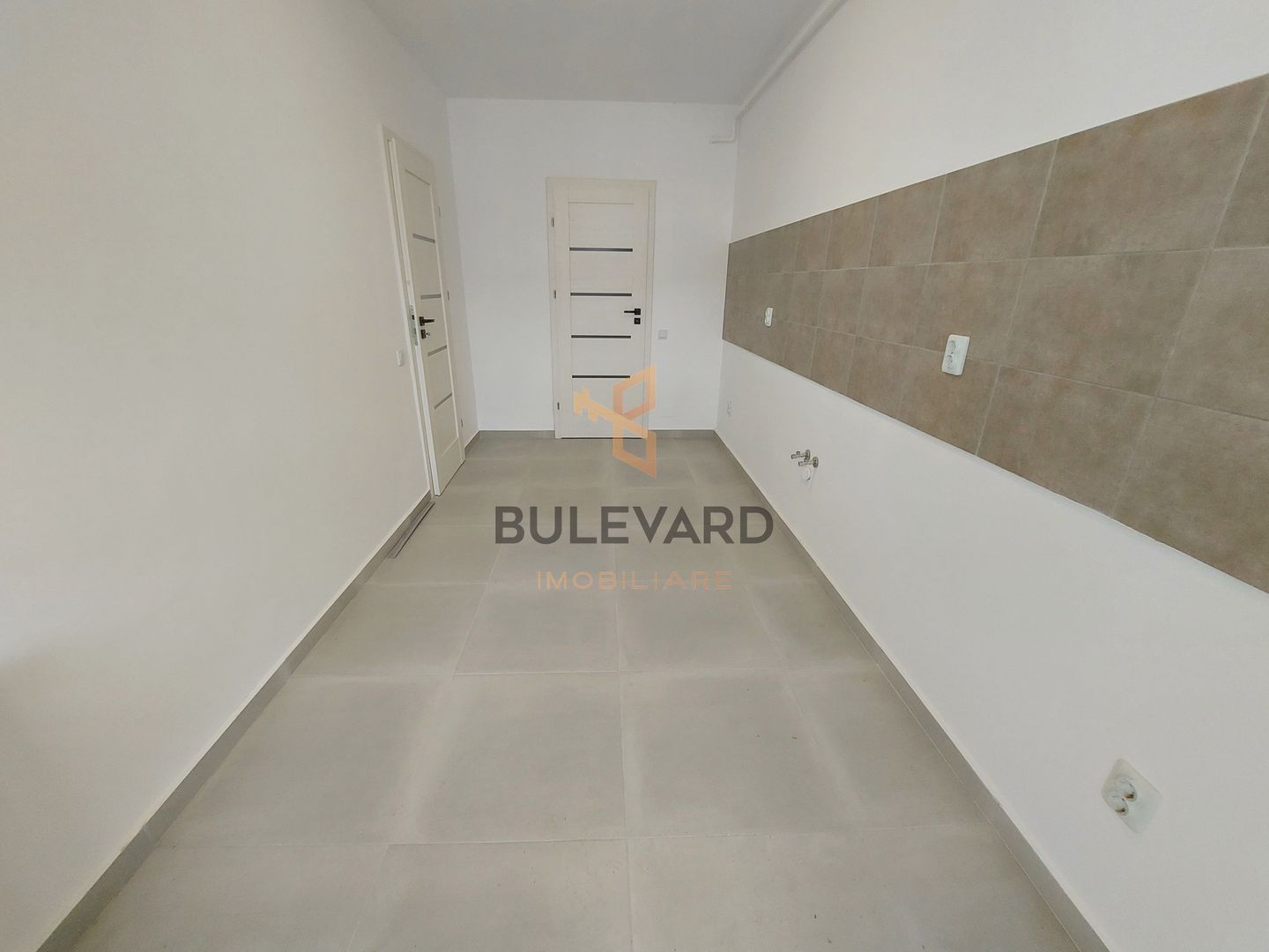 Apartament cu 2 camere decomandate in zona Piata Floresti! - Poză 5