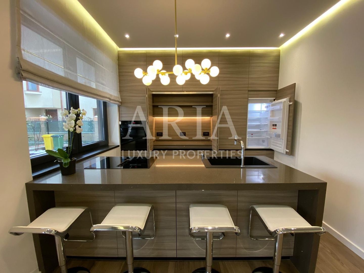 LEMON INTERIOR DESIGN VILLA - Poză 8