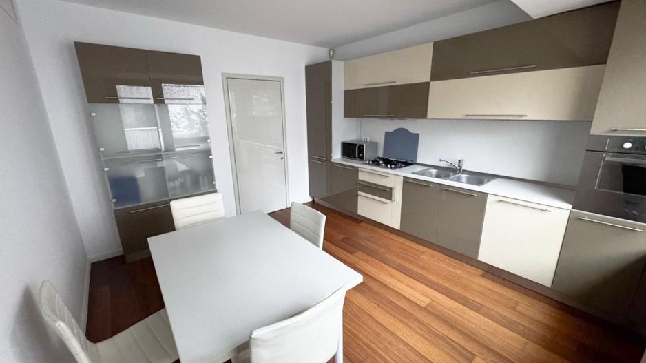 Eleganță Panoramică la Kiseleff – Apartament Luxos cu 3 Camere și Vederi Urbane - Poză 8