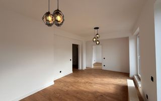 Apartament de vanzare/ Zona Terra / Floresti - Poză 2