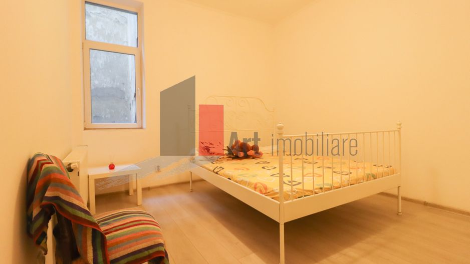 Apartamentul "REHEGUA" , stradal, bloc "REABILITAT" - Poză 6