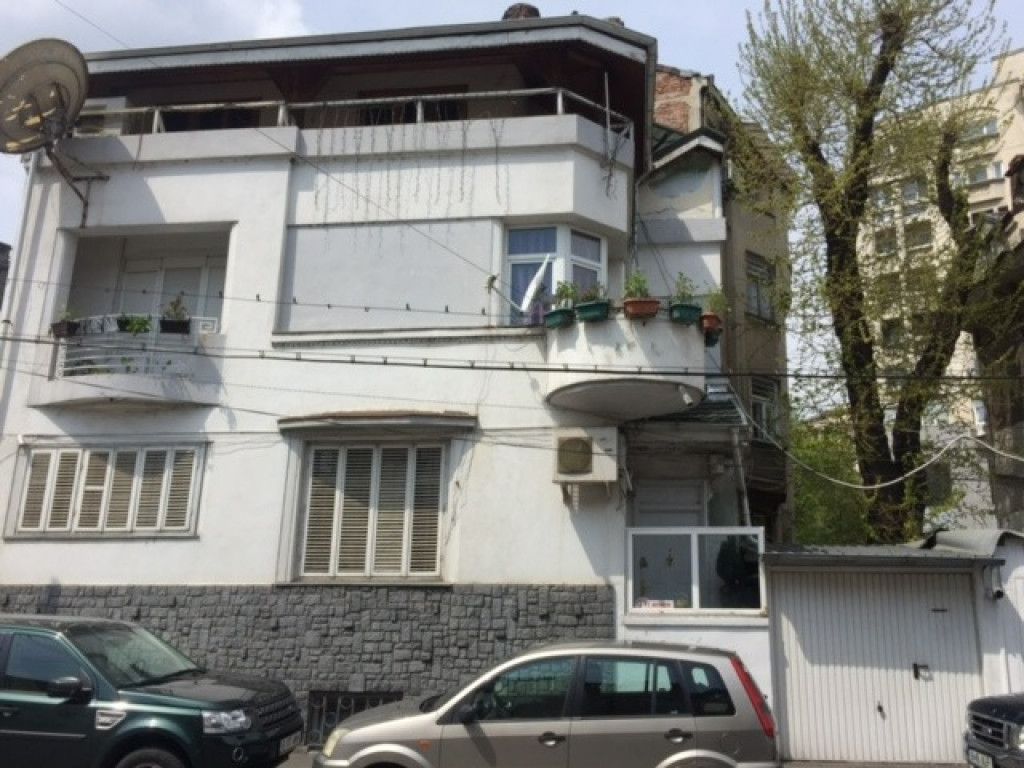 Vila - central in vecinatatea Palatului Parlamentului - Poză 2