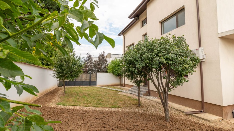 Vila spatioasa de vanzare in Pantelimon zona Padurea Cernica - Mierlei - Poză 14