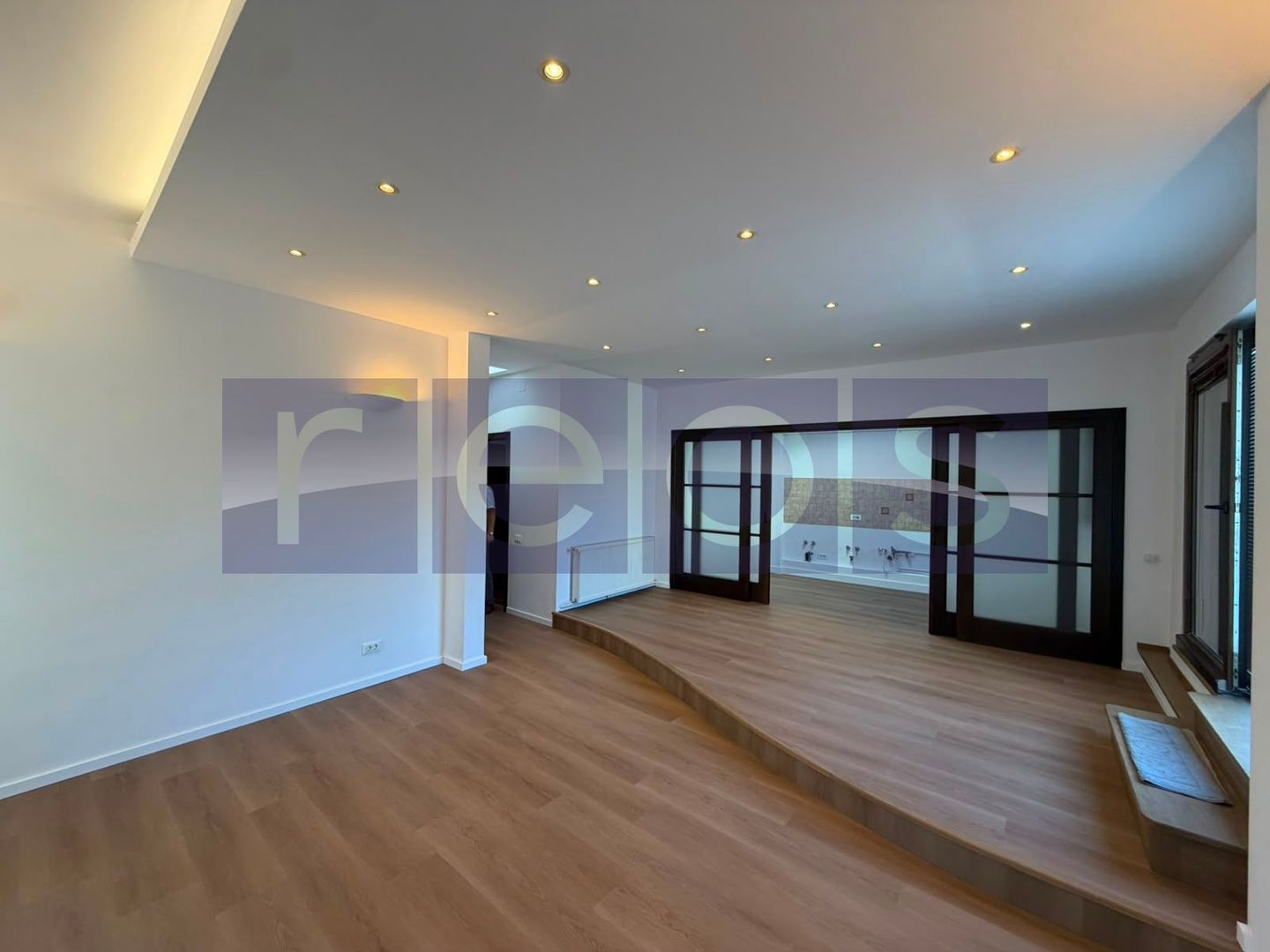 VANZARE APARTAMENT IN VILA | PARC KISELEFF | 134MP | NOU RENOVAT | - Poză 3