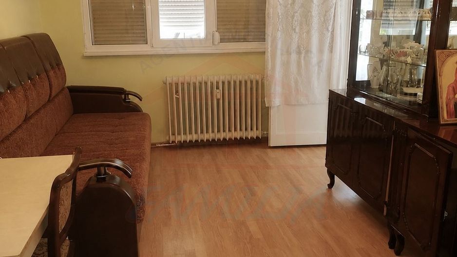 Apartament cu 2 camere decomandate, parter, luminos - Micro 13 - Poză 1
