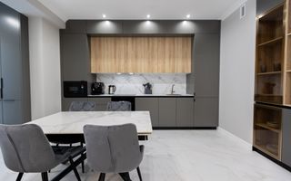 Chirie, apartament, 1 cameră + living, strada Tricolorului, Centru - Poză 2