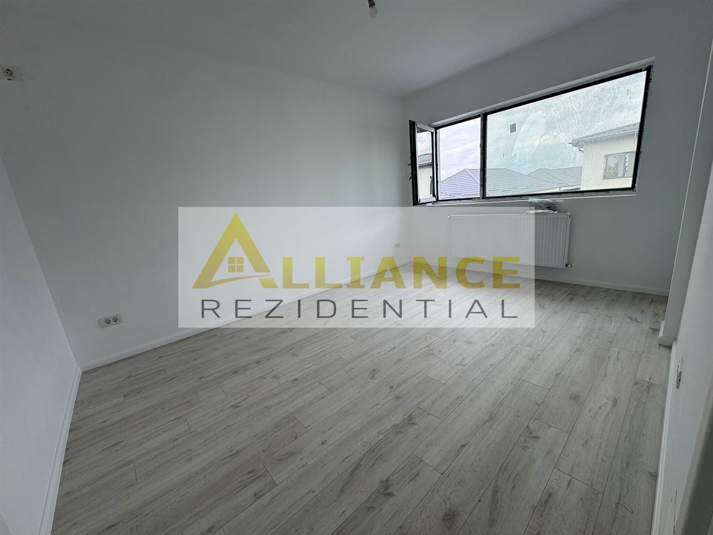 De vanzare Casa tip duplex Strada Rasaritului - Poză 4