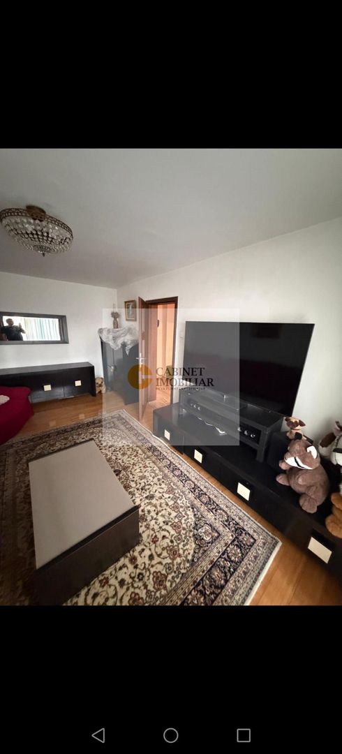 3 camere - 70MP | Decomandat | 2 Balcoane | Crangasi - Poză 6