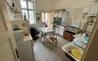 Casa in centrul orasului (Bulevardul cetatii) - Poză 3