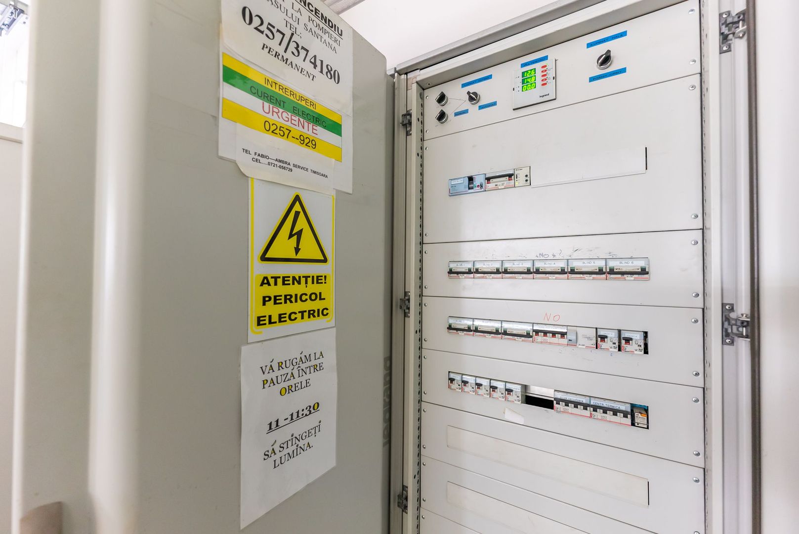 Hală producție în localitatea Sântana - Poză 12