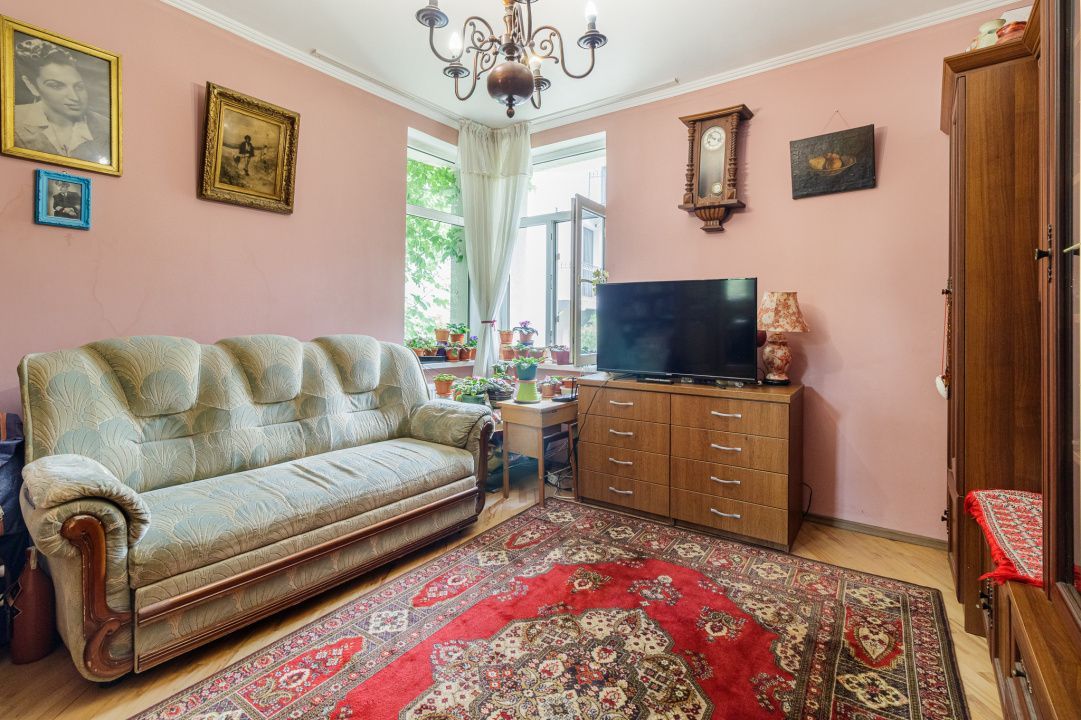 3 camere parter inalt 11 Iunie - Poză 7