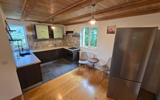 Casa 4 camere 3825 mp teren Cisnadioara - Poză 2