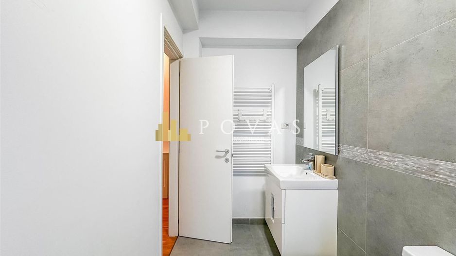 Vanzare Casa 5 Camere Pipera Rond OMV - Poză 24