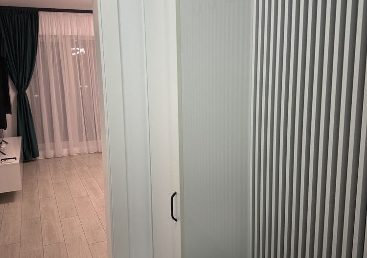 Garsonieră LUX, decomandata,42 mp, etaj 1, încălzire în pardoseală, 7 min metrou - Poză 3