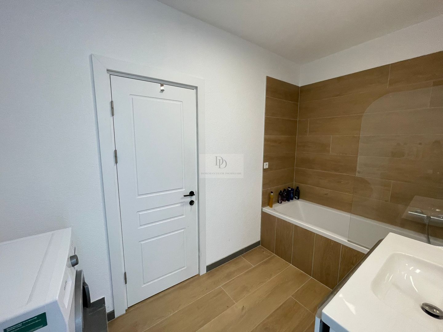 Apartament elegant 4 camere | Garaj privat | Cartier Europa - Poză 12