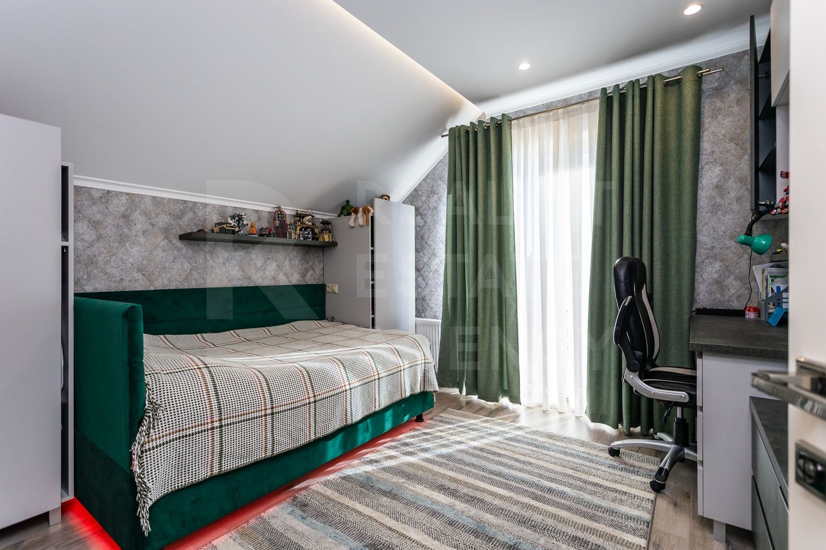 Vânzare, casă, 2 nivele, 230 mp+2,3 ari, str. Independenței, Bubuieci - Poză 15