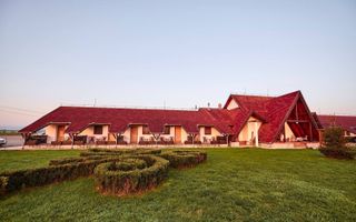 Complex turistic cu restaurant, piscina si teren de tenis - Poză 2