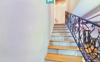 Vilă spațioasă cu 8 camere, Grădiște - Poză 15