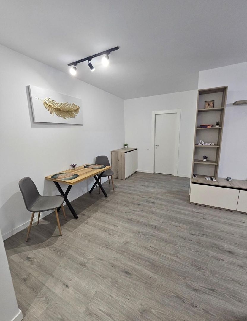 AP. 2 CAMERE ESTORIA, PRIMA INCHIRIERE, LOC PARCARE, METROU 5 MINUTE - Poză 3