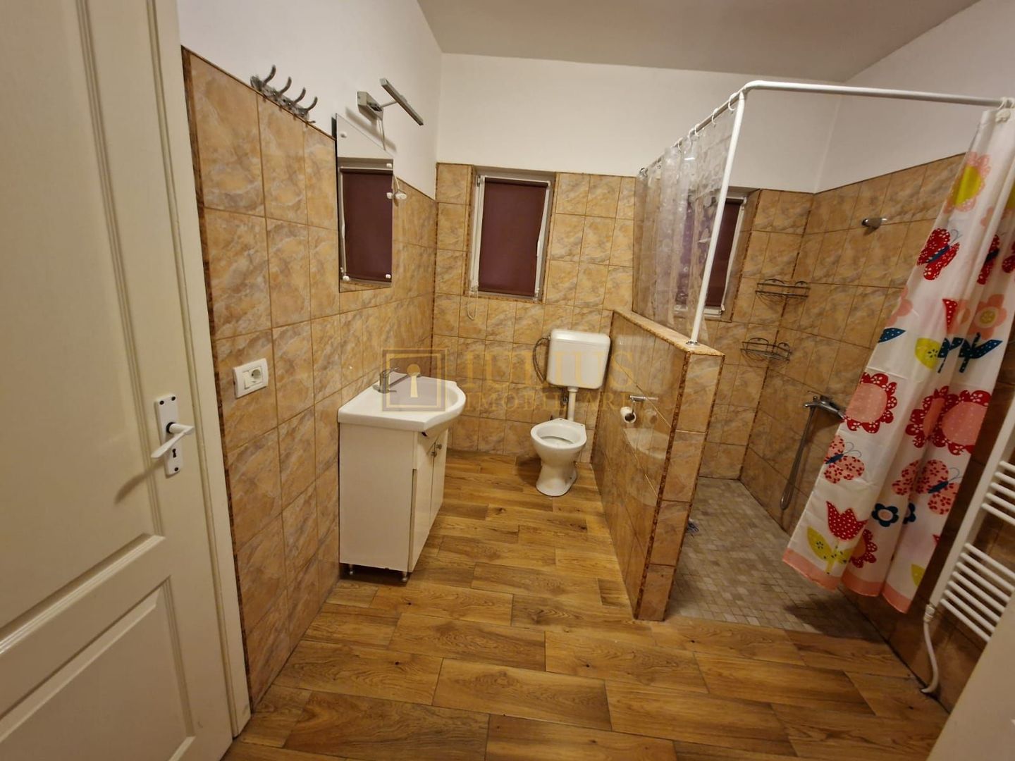 2 camere, parter-la curte, Brancoveanu, centrala proprie - Poză 7