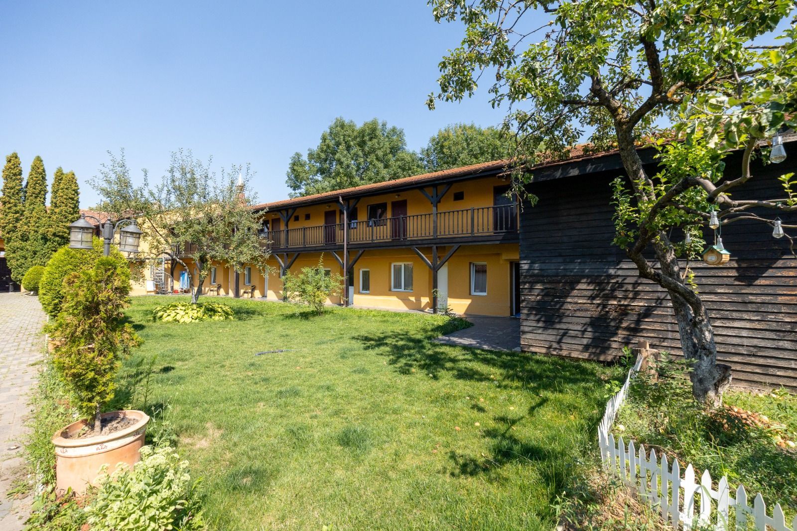 Proprietate turistică în centrul Cristianului 760 mp, teren 1.700 mp - Poză 25