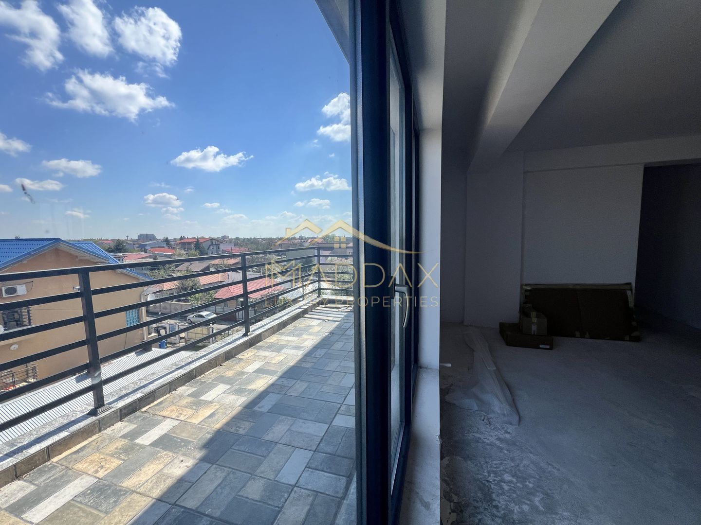 Apartament *3 camere* // Andronache - Poză 2