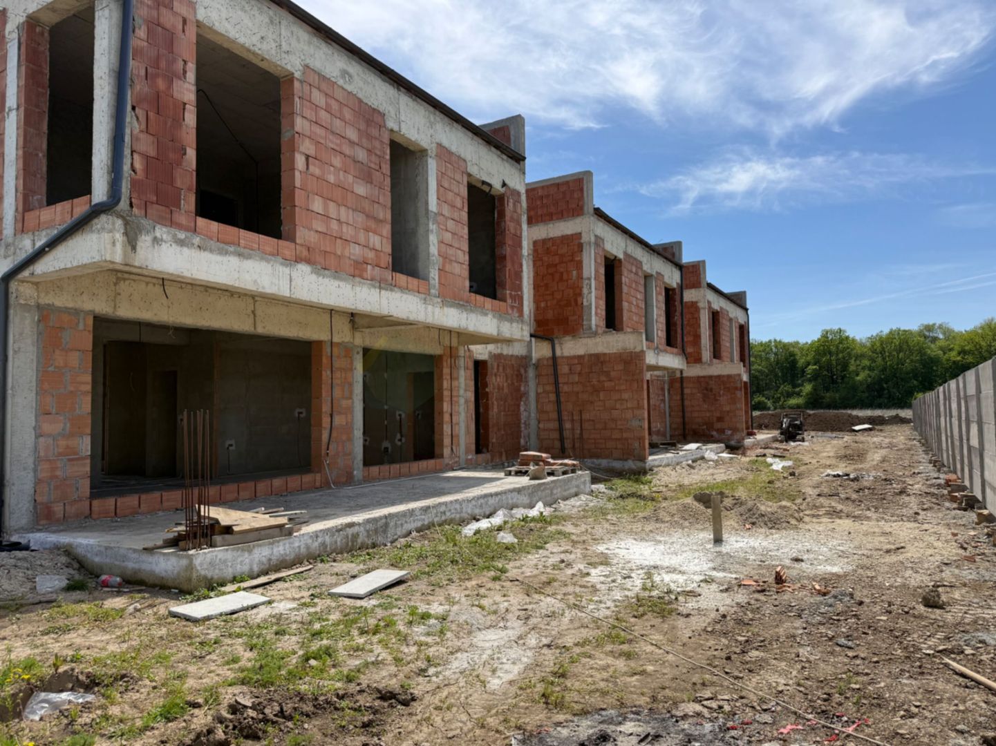 Eleganță și natură: vilă urbană exclusivistă în Tunari - Poză 15