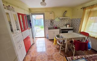 Casă veche cu 3 camere, 259 mp teren, la asfalt, zona Prefectura - Poză 12