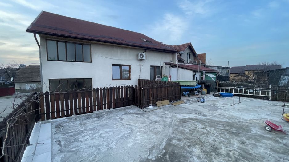 Casa S+P+E+M | 605 mp utili | 10 camere | 3 bucatarii | 4 bai | 3 terase | Garaj - Poză 3