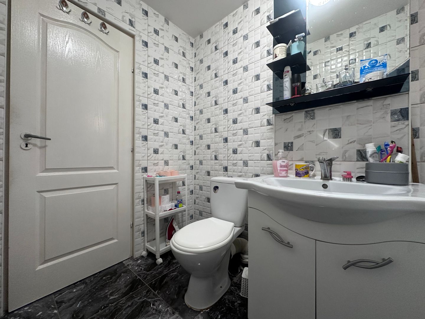 Ideal pentru investitie! Vanzare apartament cu 2 camere-Targoviste-M11 - Poză 10