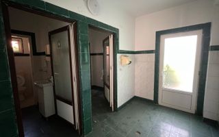HOTEL DE INCHIRIAT CU 14 CAMERE SI PARCARE BORS E60 - Poză 11